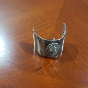 Silver Ponytail Saddle with Engraved Design